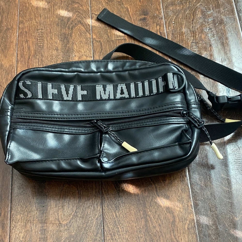 Steve Madden Black Belt Bag